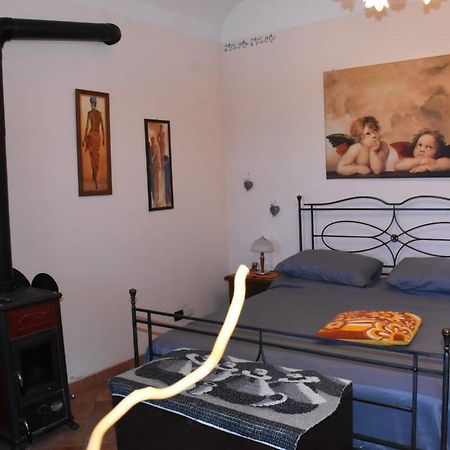 La Casa Di Enzo Bed and Breakfast Lequio Tanaro Εξωτερικό φωτογραφία