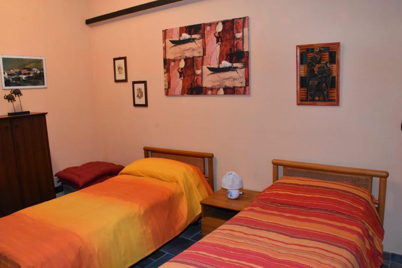 La Casa Di Enzo Bed and Breakfast Lequio Tanaro Εξωτερικό φωτογραφία