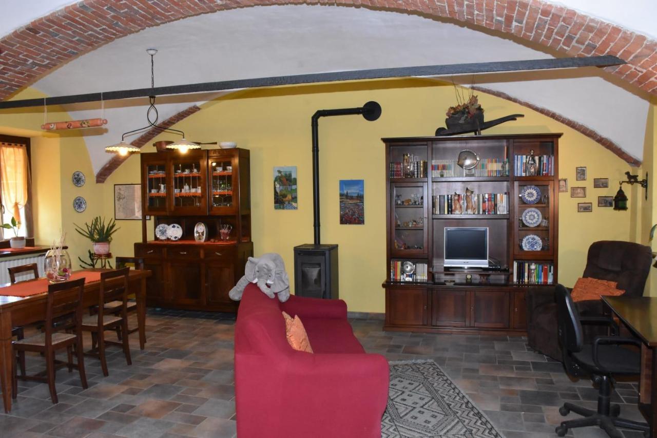 La Casa Di Enzo Bed and Breakfast Lequio Tanaro Εξωτερικό φωτογραφία